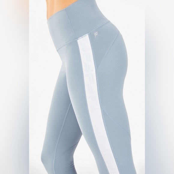 Fabletics Define PowerHold High-Waisted 7/8 Legging Blue Plus Size 2X - Picture 3 of 6